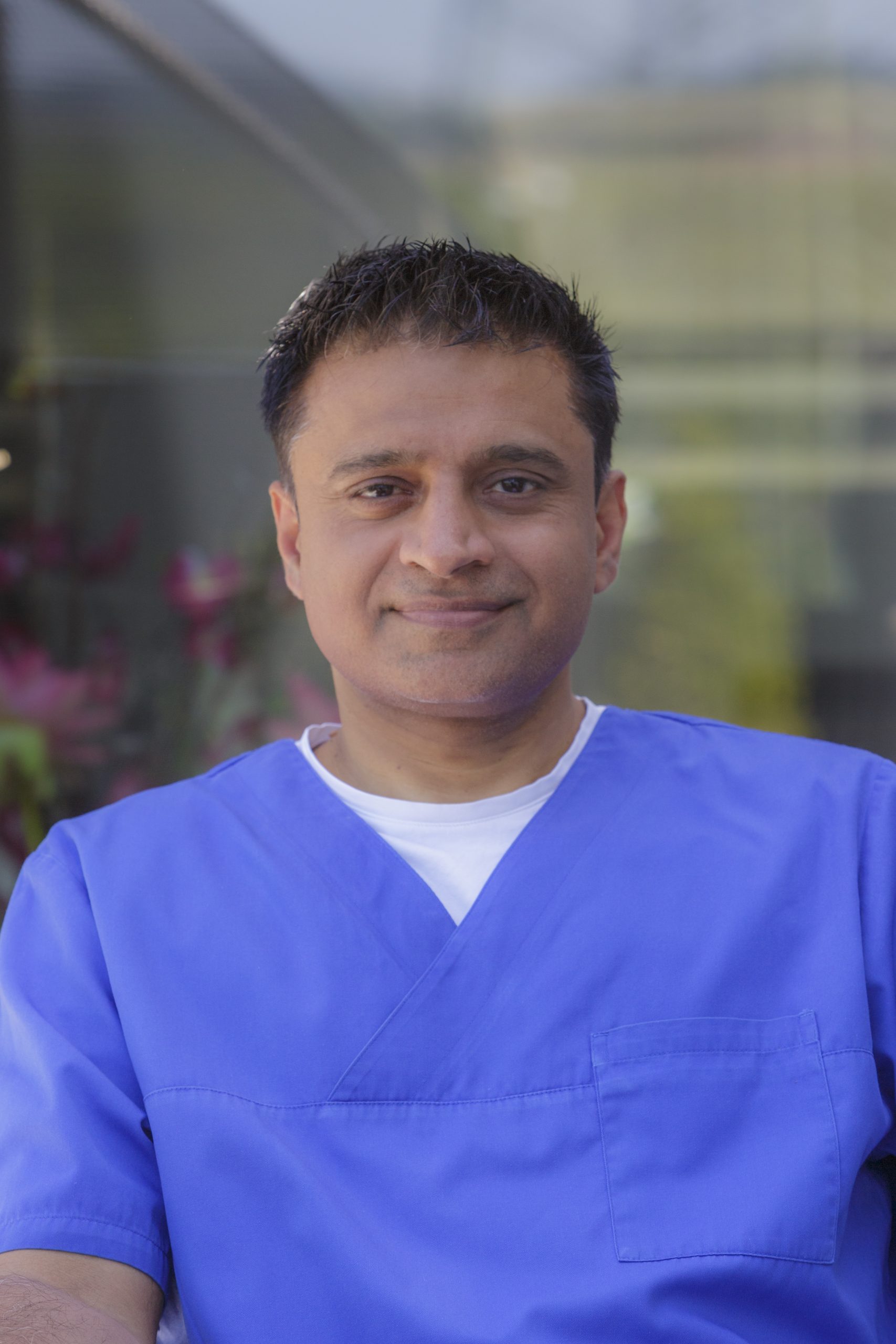 Dr. med. dent. Manish Sablania – Zahnarzt Wien 1200